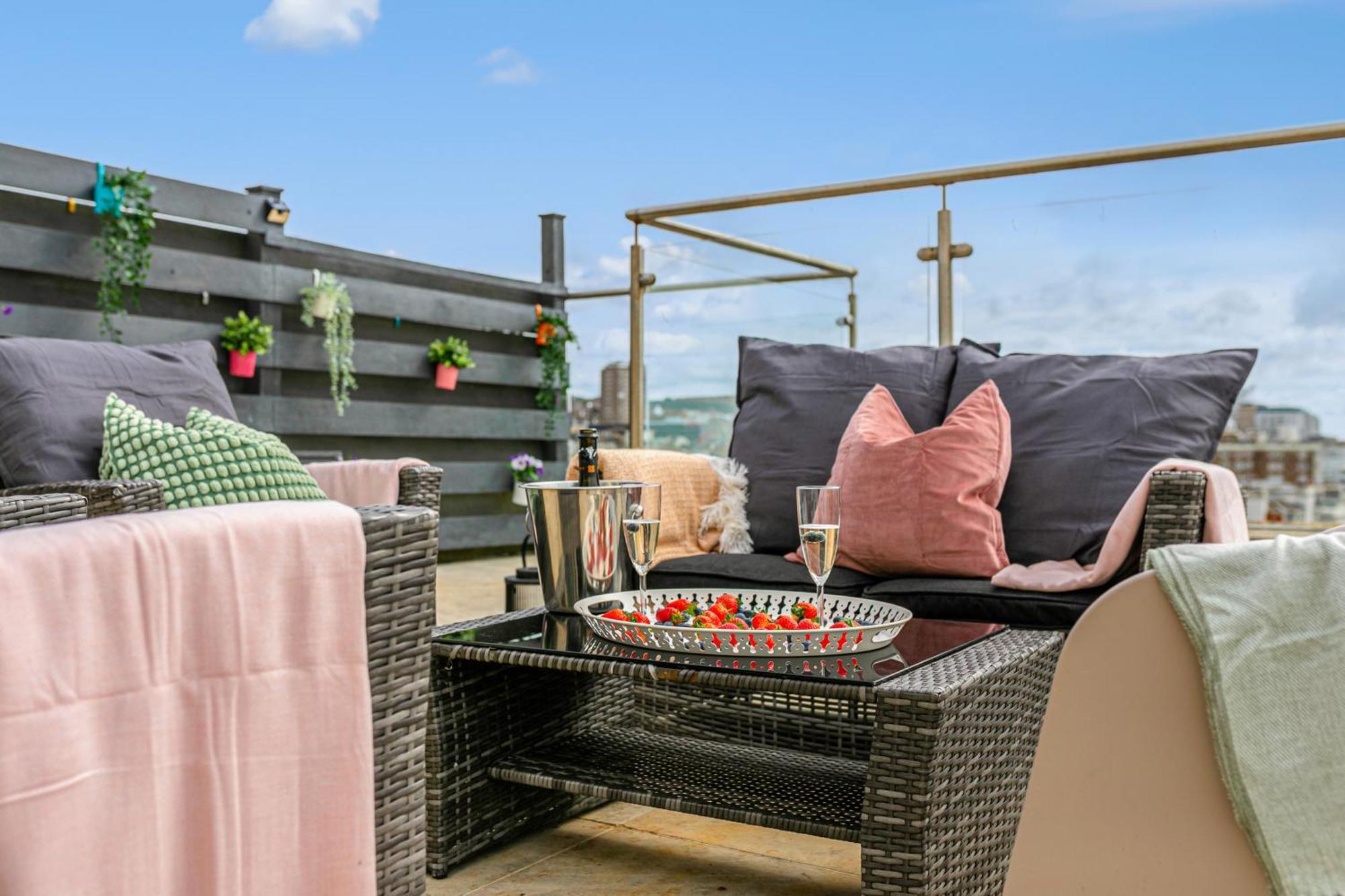 Airhost'S Brighton'S Best Green Diamond Escape With Sea Views Экстерьер фото
