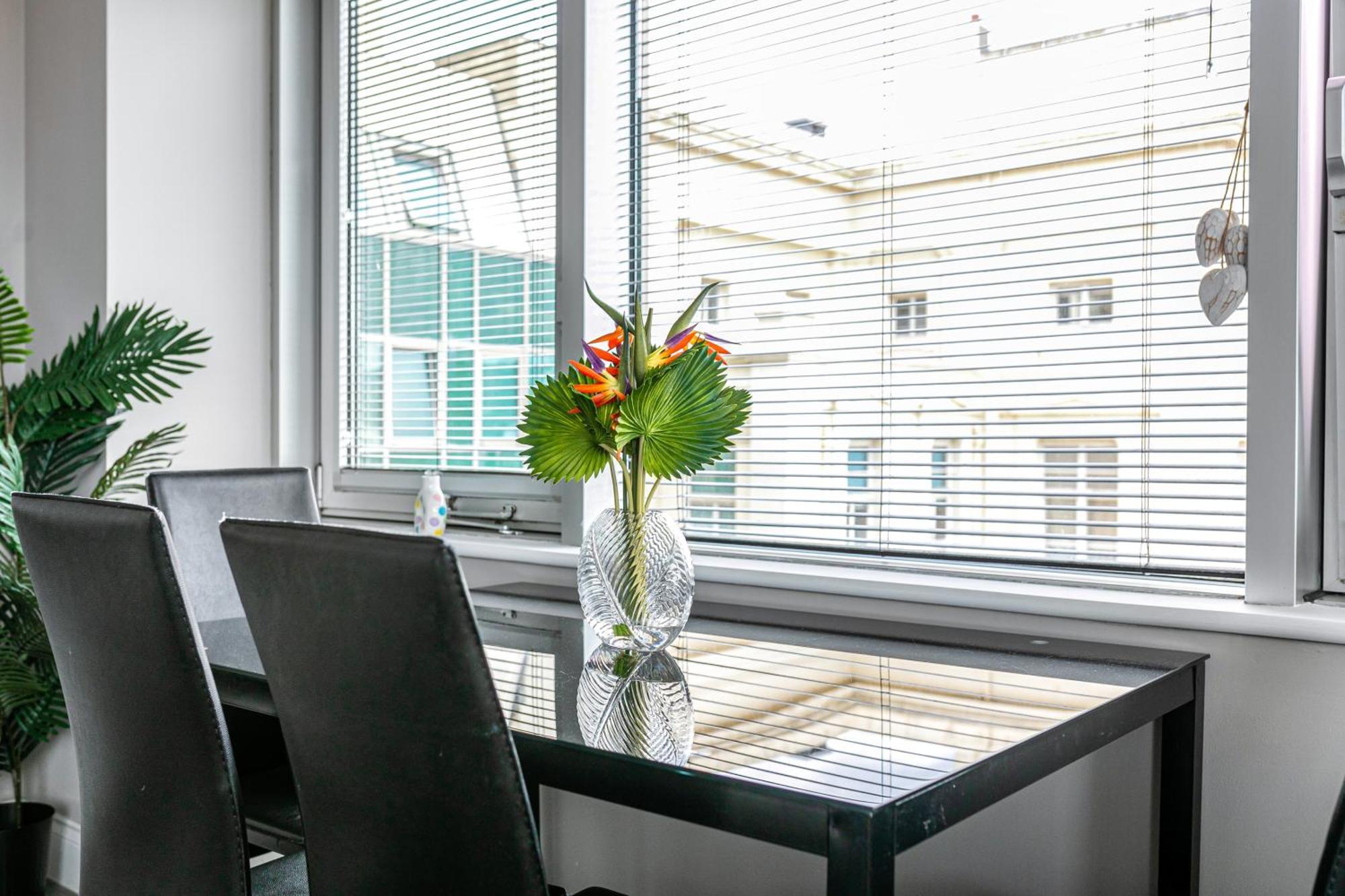 Airhost'S Brighton'S Best Green Diamond Escape With Sea Views Экстерьер фото